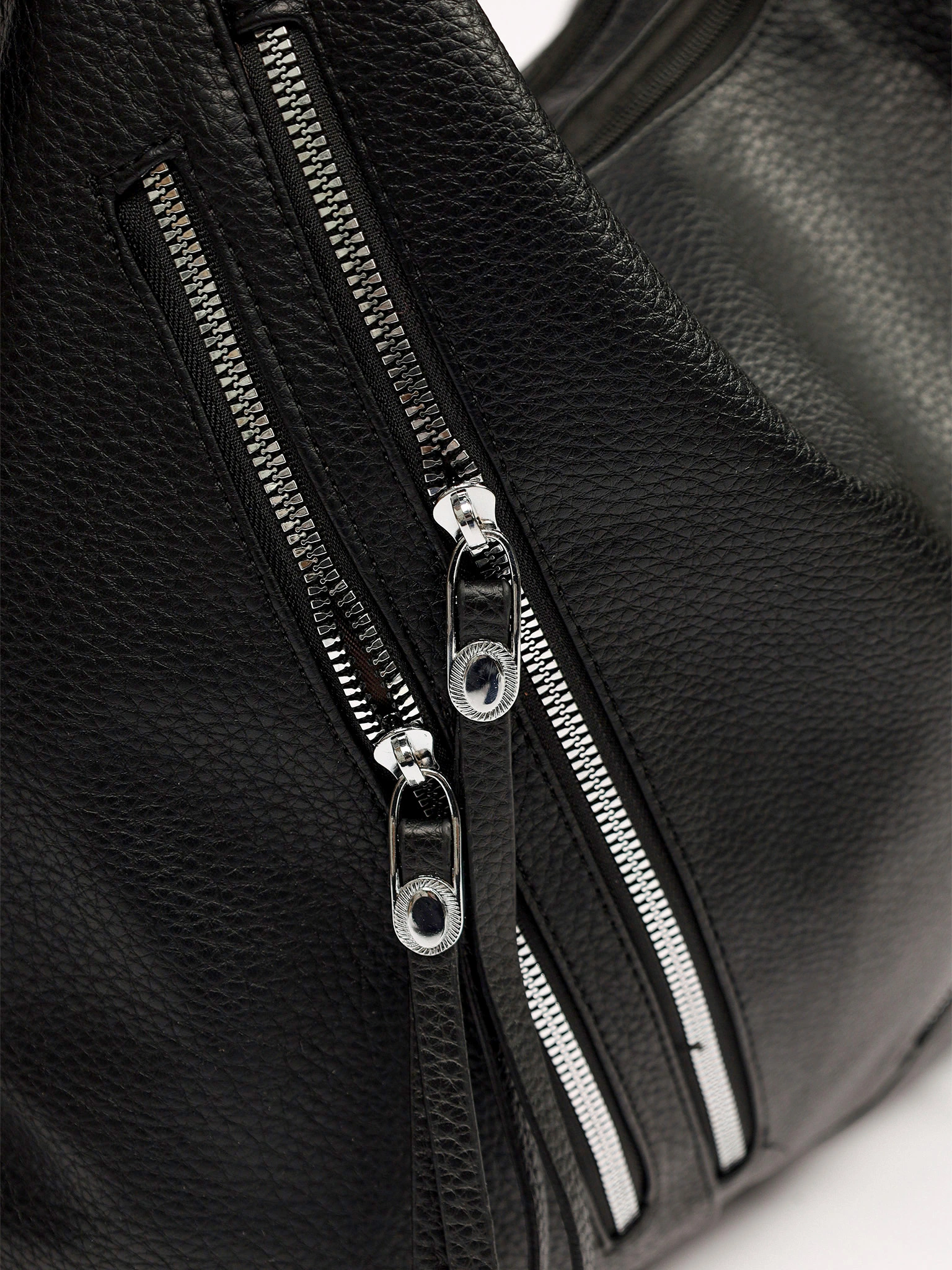 Сумка-шоппер с декоративными пуллерами в ассортименте